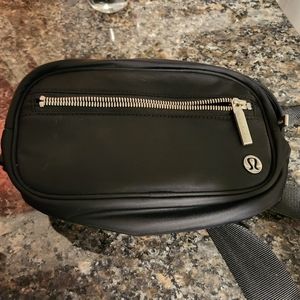 Lululemon belt bag
